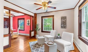 4 Garfield Ave, Bristol, RI 02809