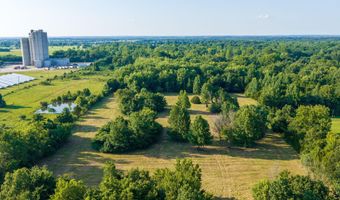 60 E Church St, Aurora, MO 65605