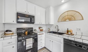 3431 Seabreeze Walk, Oceanside, CA 92056