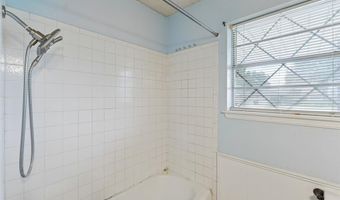 7512 NW 26th St, Bethany, OK 73008