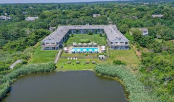 379 Bluff Rd 123, Amagansett, NY 11930