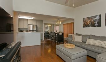 585 Mananai Pl 26W, Honolulu, HI 96818