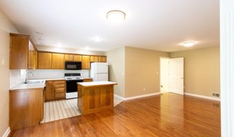 915 Woods Run Rd, Bardstown, KY 40004