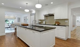 6 Searles Rd, Darien, CT 06820