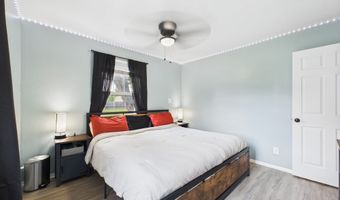 121 Woodland Dr, Hartford City, IN 47348