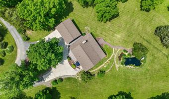 5152 Briar Ridge Dr, Aurora, IN 47001