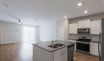68 Slater St, Bluffton, SC 29909