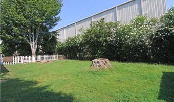 10 Woolsey Rd, Middletown, RI 02842