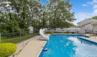 94 Georgetown Blvd, Barnegat, NJ 08005