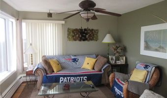 160 Col John Gardner Rd, Narragansett, RI 02882