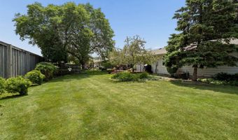 1300 N BAY RIDGE Rd, Appleton, WI 54915