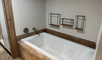 2932 S Arthur St, American Falls, ID 83211