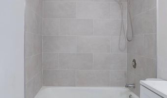 5766 VILLAGE GREEN Dr 10/5766, Alexandria, VA 22309