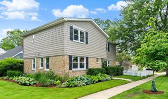 15 E Fairview St, Arlington Heights, IL 60005