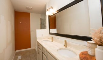 1000 Robinwood Rd, Aberdeen, NC 28315