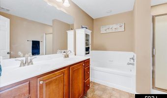 6456 Elm Hurst Dr, Papillion, NE 68157