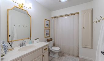 224 Willow Dr, Adamsville, TN 38310