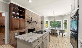 5785 Northside Dr, Atlanta, GA 30328