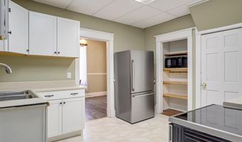 824 Danforth St, Alton, IL 62002