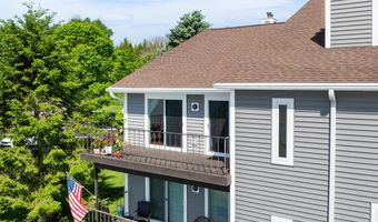 120 Summit Beach Dr, Algoma, WI 54201