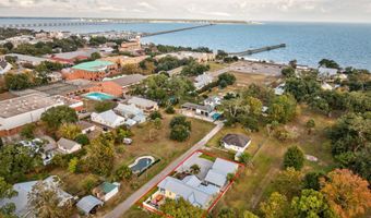 134 Keller St, Bay St. Louis, MS 39520