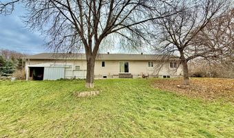 12925 Prairiewood Dr, Aberdeen, SD 57401