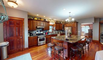 1426 Circle Dr, Albert Lea, MN 56007
