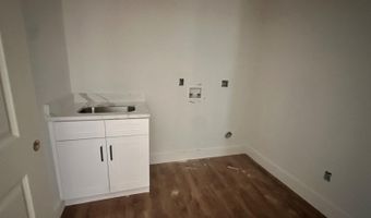 16 Somerset Dr, Appomattox, VA 24522