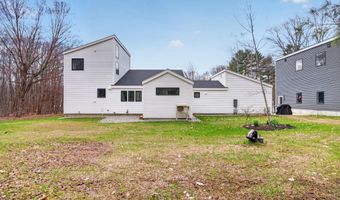 672 Danville Corner Rd, Auburn, ME 04210