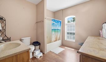 922 3rd Ave, Ackley, IA 50601