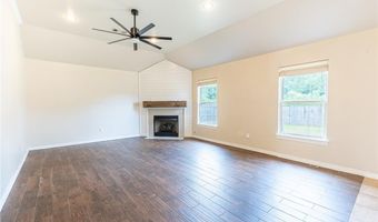 2001 Yukon Dr, Barling, AR 72923