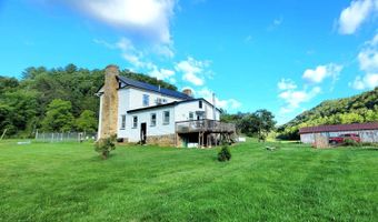 8079 Wayside Creamery Rd, Alderson, WV 24910