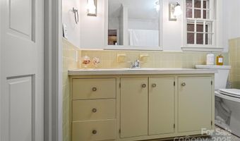 625 N 9th St, Albemarle, NC 28001