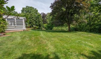 198 N Timber Ln, Cheshire, CT 06410