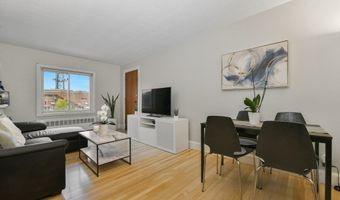4635 Washington St 4, Boston, MA 02131