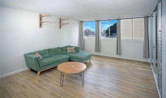 1617 Clark St 404, Honolulu, HI 96822
