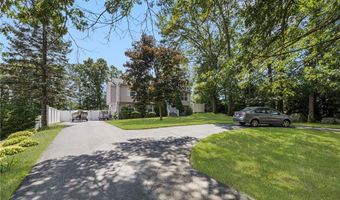 27 Tartaglia St, Johnston, RI 02919