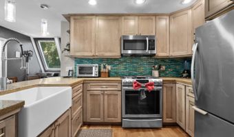 636 Cathedral Dr, Aptos, CA 95003