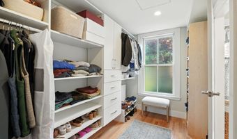 309 Foreside Rd, Falmouth, ME 04105