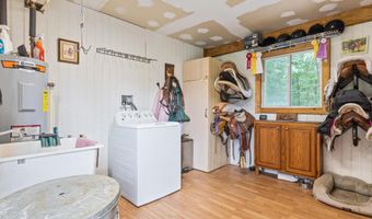 48 MADDOX Ln, Amissville, VA 20106
