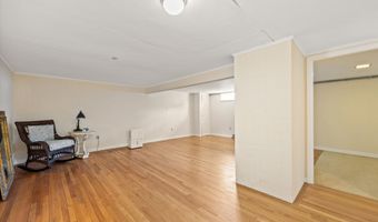 366 Maple Ave, Old Saybrook, CT 06475