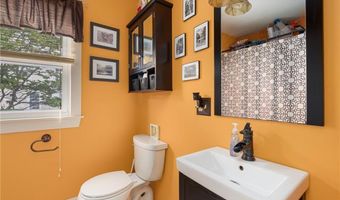 13 Vaughan Ave, Newport, RI 02840