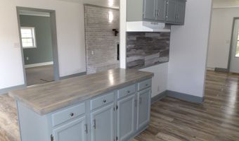 242 Country Rd, Austinville, VA 24312