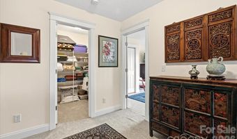 15 Quail Hollow Dr, Arden, NC 28704