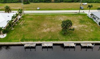 2818 AMP 2824 MAGDALINA Dr, Punta Gorda, FL 33950