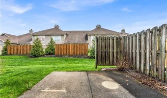 120 Ambleside Way, Amherst, OH 44001