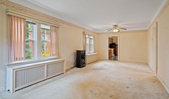 42 Collins Pl, Albany, NY 12208