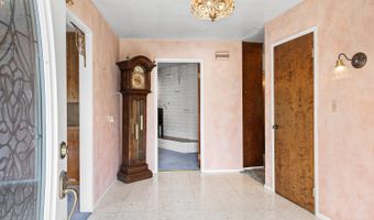 506 La Tierra Dr, Angwin, CA 94508