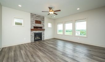 1813 Strauss Ave, Adel, IA 50003