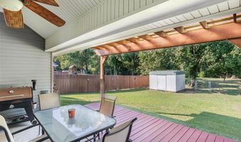 222 Country Club Dr, Benton, LA 71006